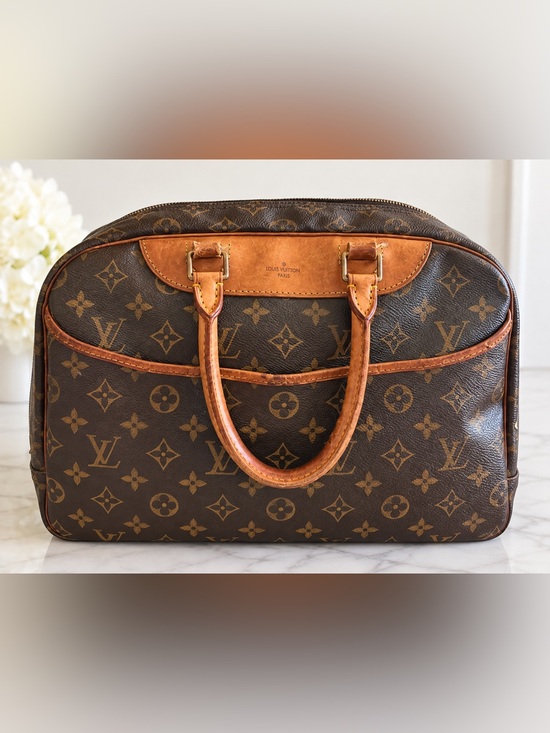 Louis Vuitton Handbags - Vintage Louis Vuitton Monogram Canvas Brown and Tan Toiletry Bag
